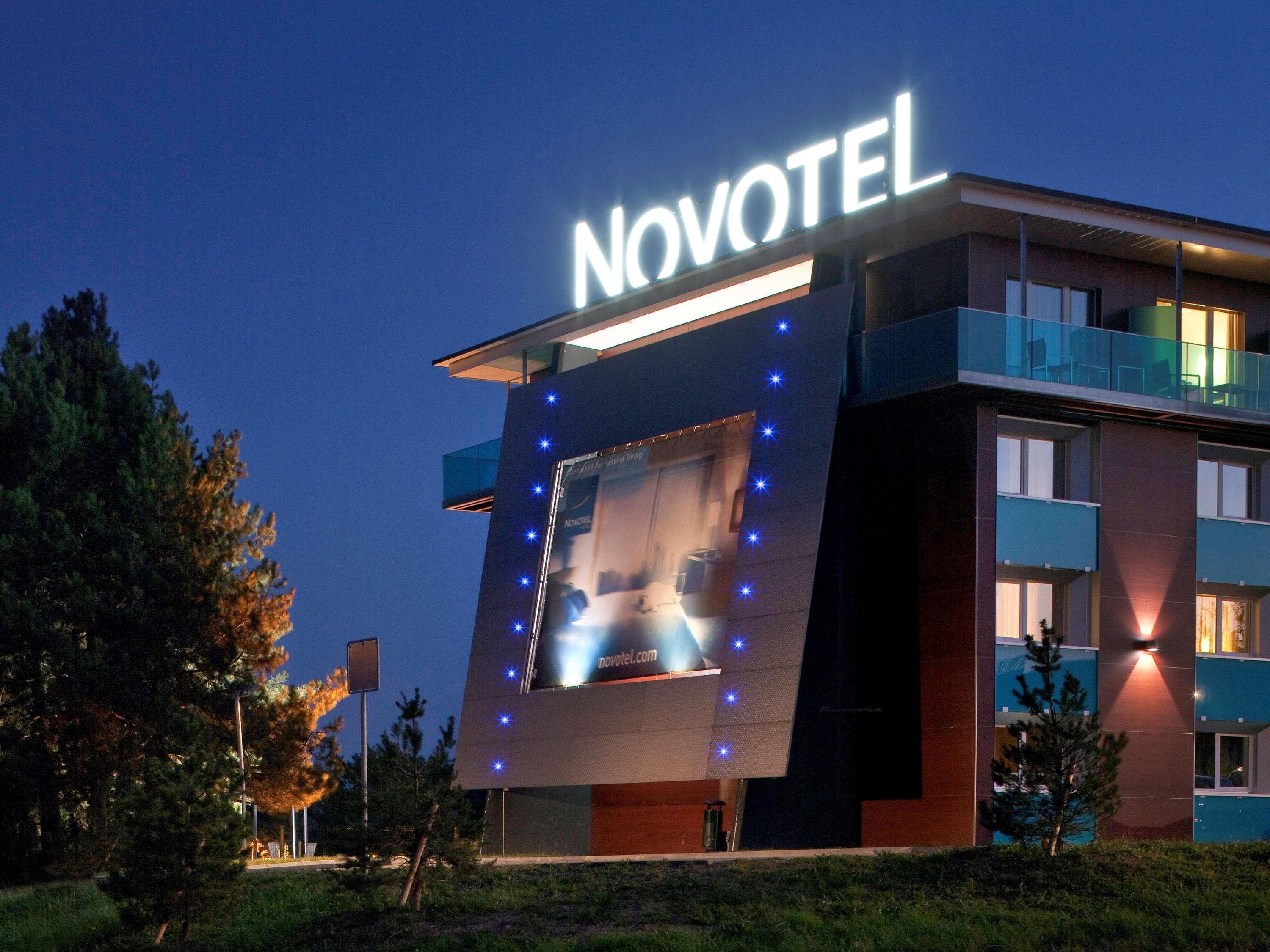 Novotel Lausanne Bussigny Криссье Экстерьер фото