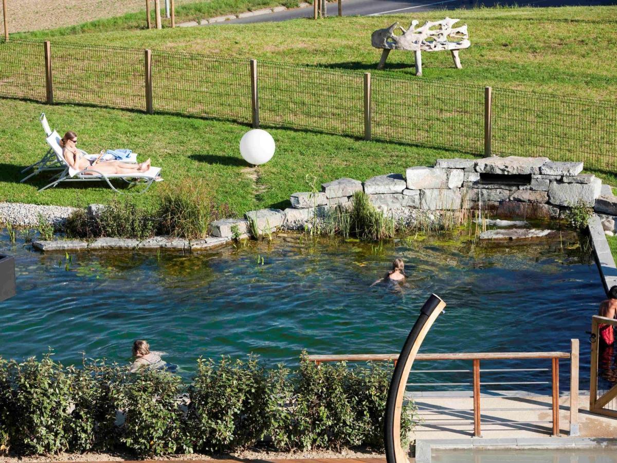 Novotel Lausanne Bussigny Криссье Экстерьер фото